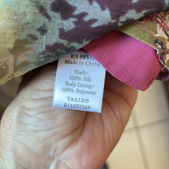 Coldwater Creek  silk blouse sheer sleeves  V-neck/buttons  pink blue sage NWT - Picture 4 of 15